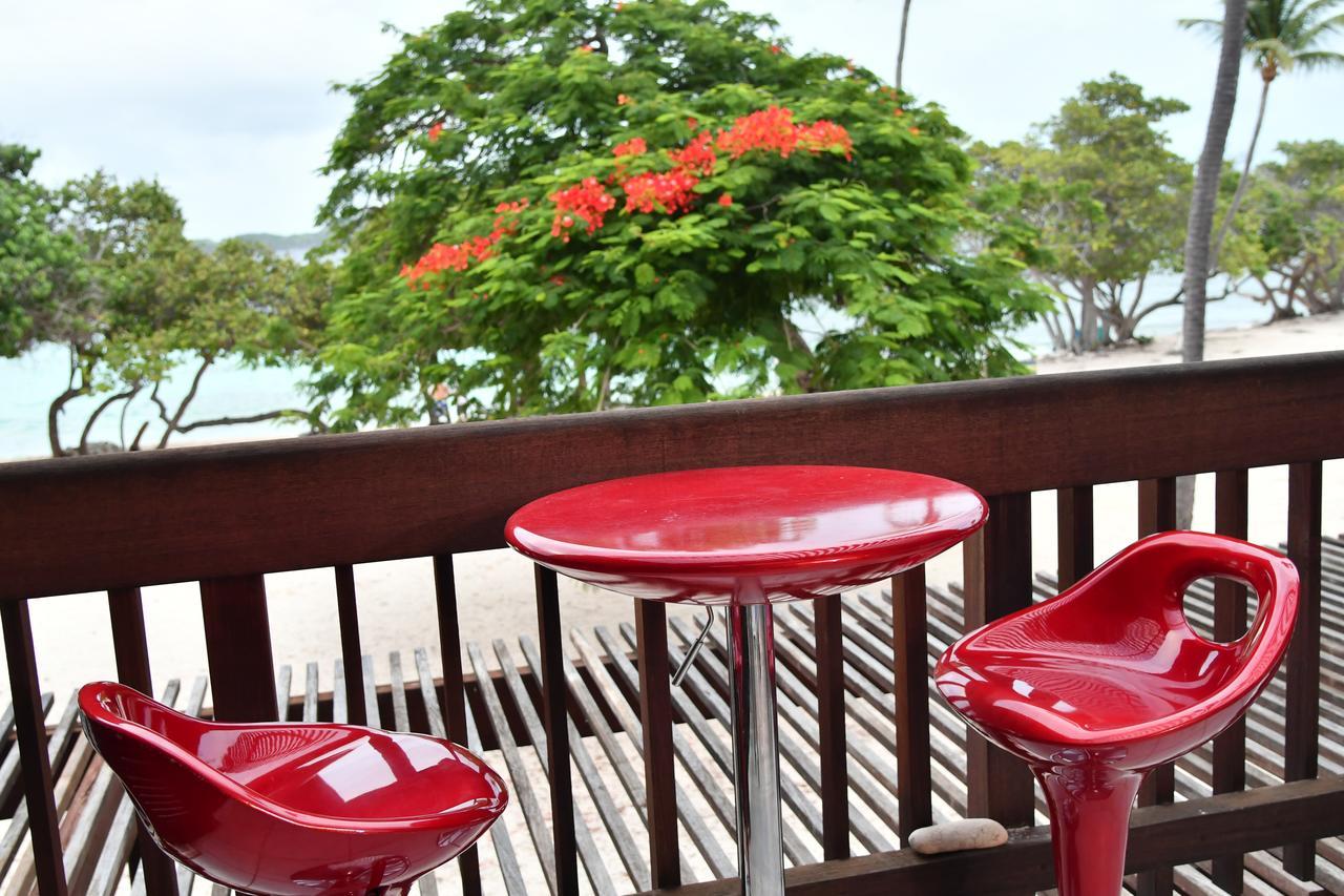 Luxury Beachfront - One Step To Sapphire Beach East End  外观 照片